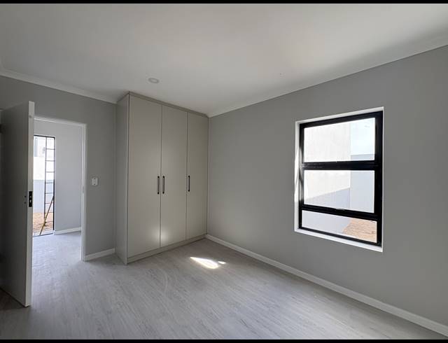 3 BEDROOM HOUSE FOR SALE IN SANDOWN